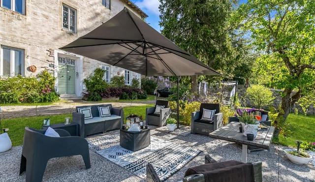Villa Mon Paradis Love with Garden and Hot Tub