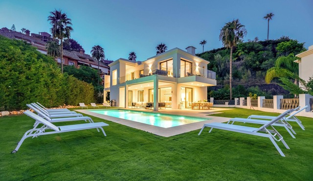 VILLA MONTE HALCONES VACATION MARBELLA