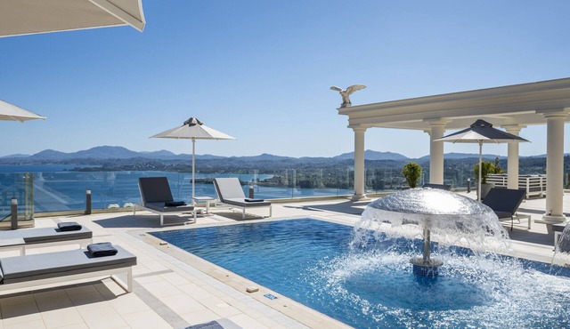 Villa Monte Leone with Pool, Hot Tub, Spa Room & Stunning Seaview.