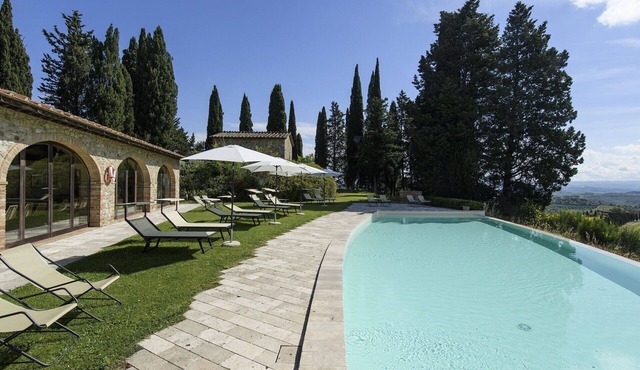 Villa Montecarulli in San Gimignano private pool