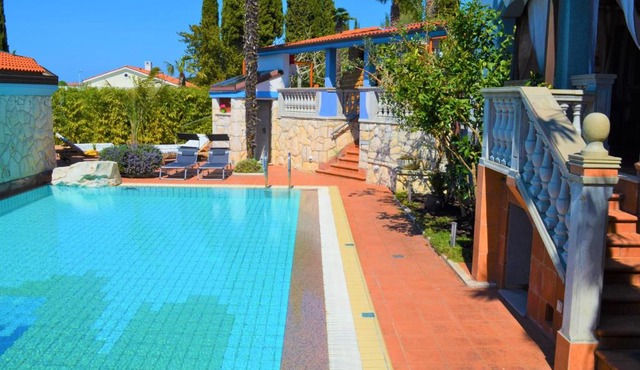 Villa Monterose