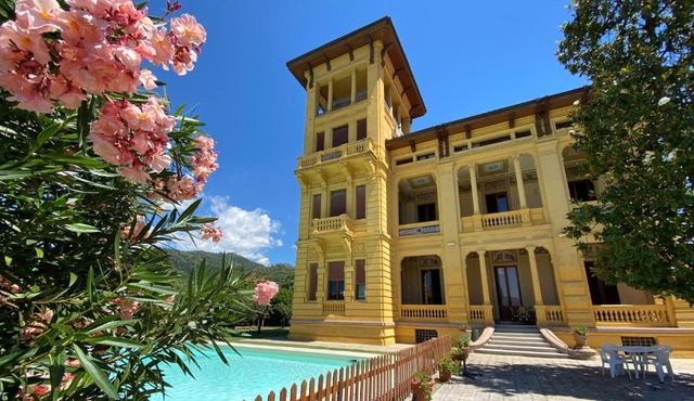 Villa Moorings