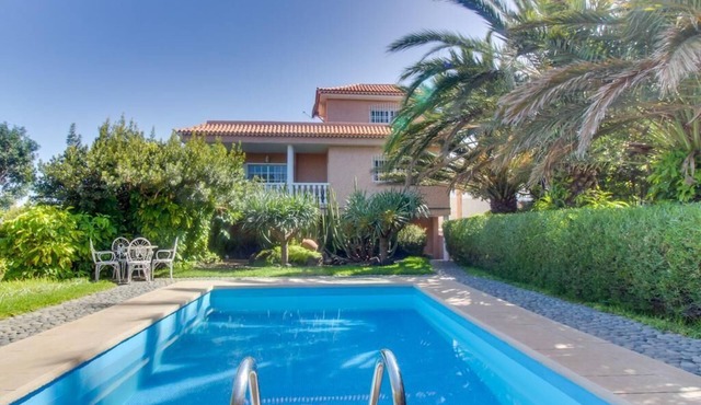 Villa Morera with Mountain View, Pool, Fast Wi-Fi, Garden & Terrace; Parking Available
