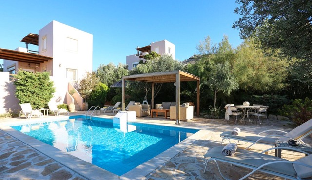 Villa Myrsini