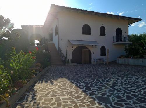 Villa Nicol