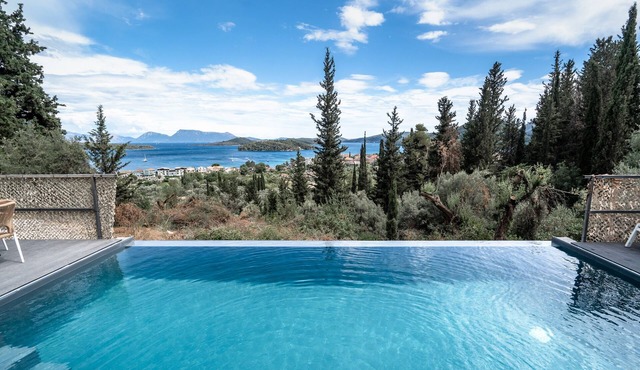 Villa 'Nidri Hills' with Sea View, Wi-Fi and Air Conditioning