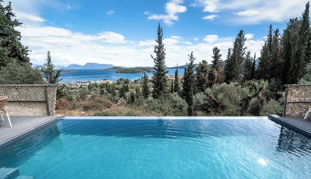 Villa 'Nidri Hills' with Sea View, Wi-Fi and Air Conditioning