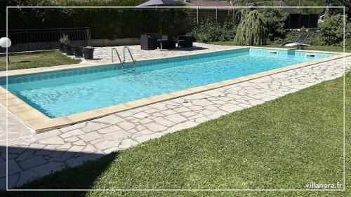 Villa Nora Maison avec piscine à Demange-aux-Eaux