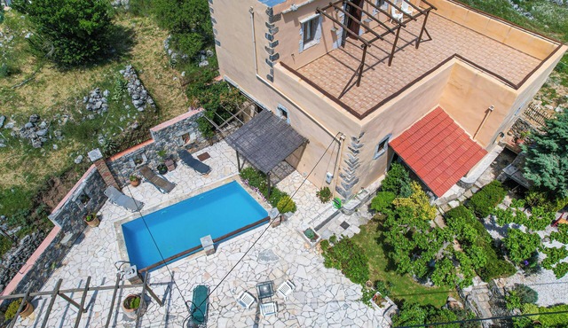 Villa Nostos
