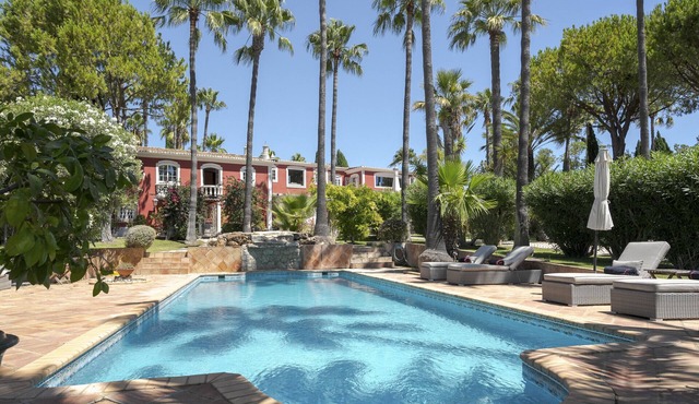Villa Oasis by CadenzaLux