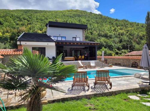 Villa Obednikovski