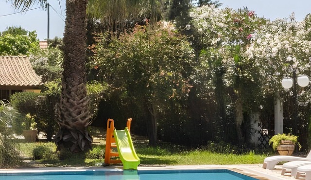 Villa 'Olga' with Shared Pool, Wi-Fi and Air Conditioning