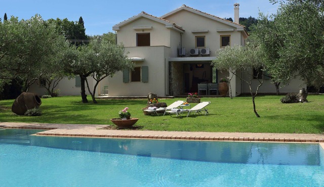 Villa Olive Corfu - 3 Bedrooms with private pool