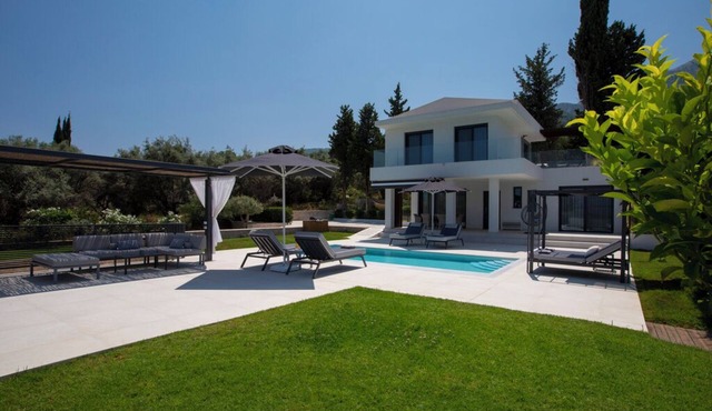 Villa Olivia, within easy walk of the beach, shops and restaurants.