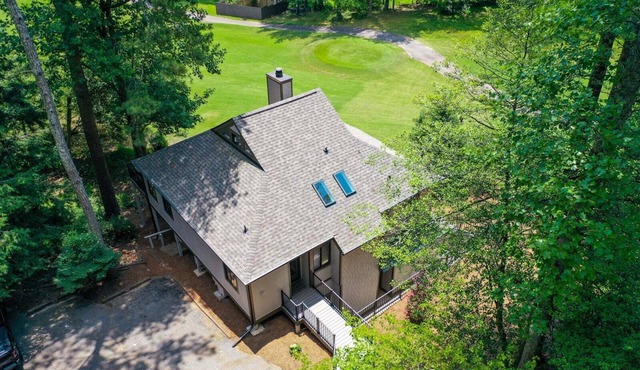 Villa on 9 - Big Canoe Community・Golf Course Views・Near Sconti Lake