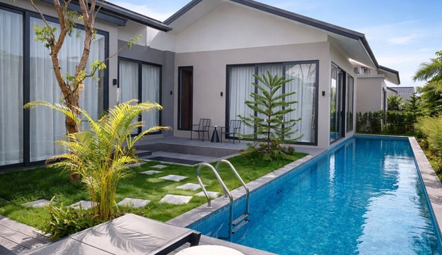 Villa Orasa Private Luxury 16m Pool Villa in Thalang