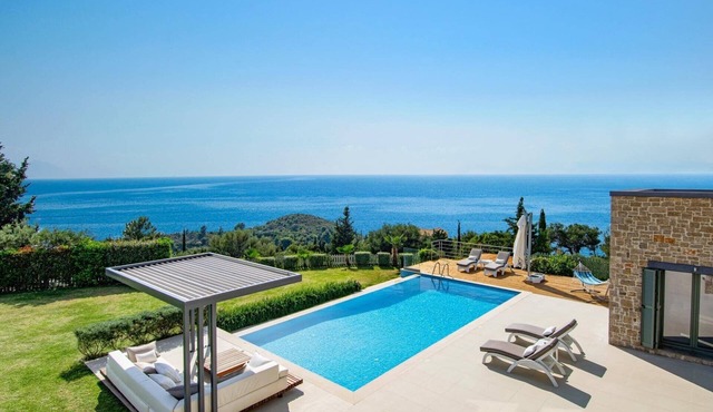 Villa Orizontas by Villa Plus