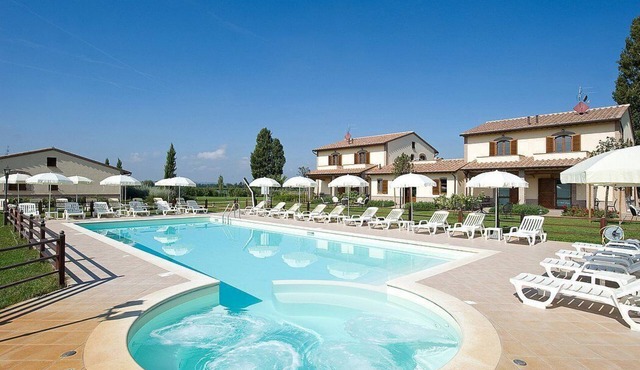 Villa Ornata B: A characteristic and welcoming apartment surrounded by the greenery, with Free WI-FI.