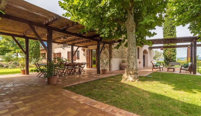 Villa Orvieto - private villa with tennis and pool