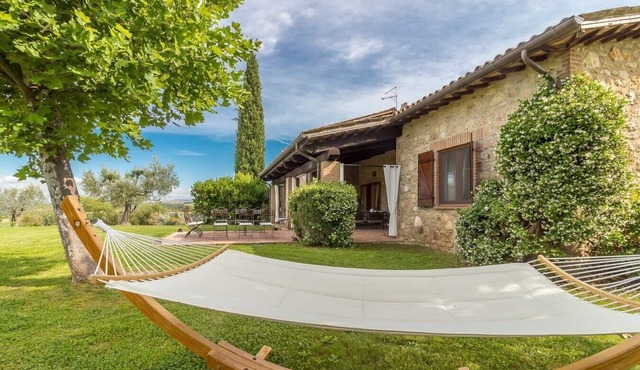 Villa Orvieto - private villa with tennis and pool