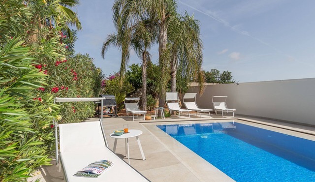 Villa Palma | private pool and garden, free wifi