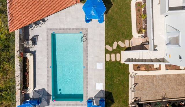 Villa Pan-Areth - With Private Pool