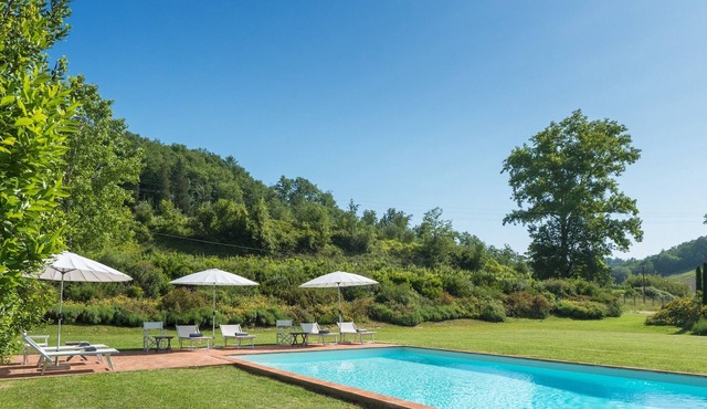 Villa Passione - Three Bedroom Villa, Sleeps 6