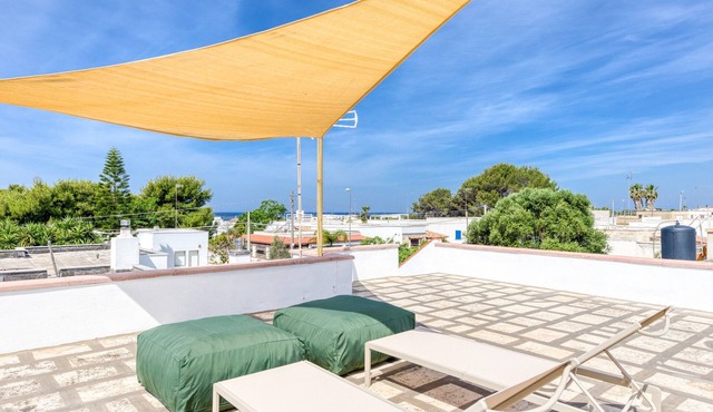 Villa 'Patrizia' with Sea View, Wi-Fi and Air Conditioning
