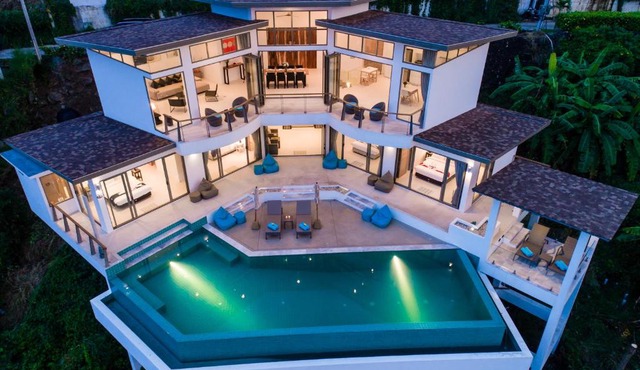 Villa Pearl - 5 Bed Panoramic Views