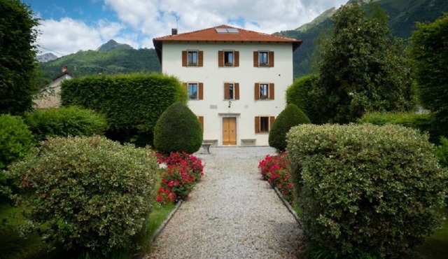 Villa Perale- Apartment in villa with park on the slopes of the Dolomites