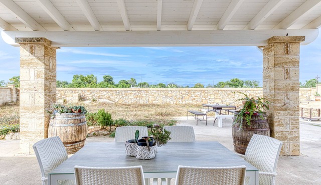 Villa 'Petfriendly' with Private Terrace, Wi-Fi and Air Conditioning