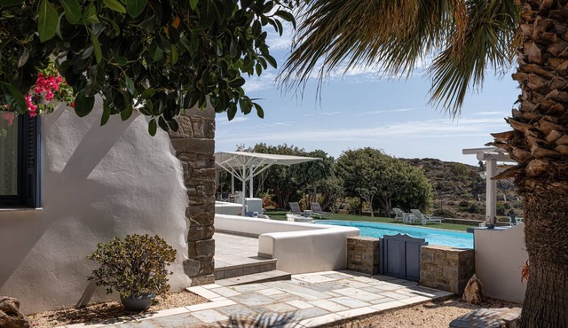 Villa Phos Paros