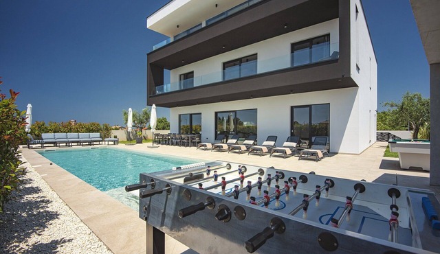 Villa Polei with Pool