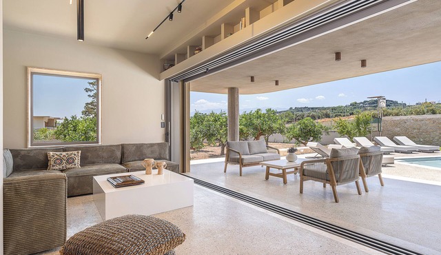 Villa Portokalea, 200m From The Beach, Heated Pool