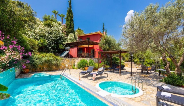 Villa Poseidonia - Three Bedroom Villa, Sleeps 6