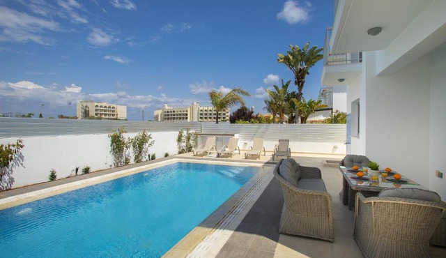 Villa Posidonas 9