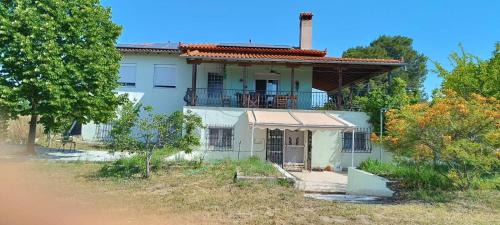 Villa Potamos