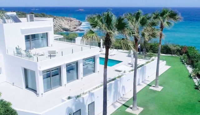 Villa Primera Lina de Mar, Vista Espectacular a un Paso de Ibiza!