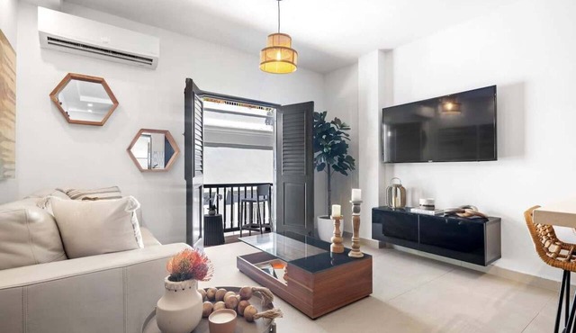 Villa Princesa | Cozy two bedroom Apt in Old San Juan