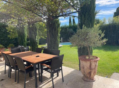 Villa proche d'Avignon.