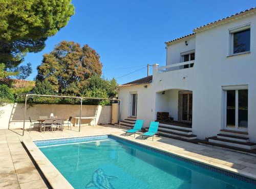 Villa provençale avec piscine