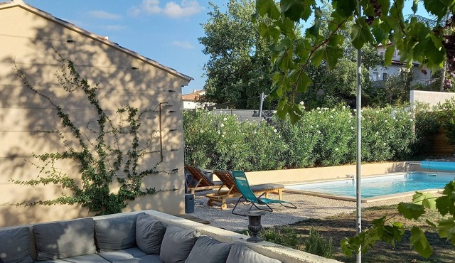 Villa Provençale 15 min from Aix en Provence, with private pool - sleeps 6