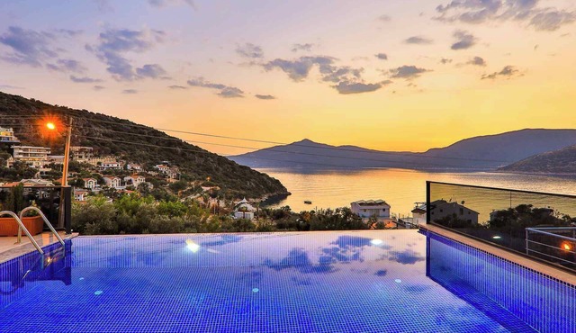 Villa Rainbow