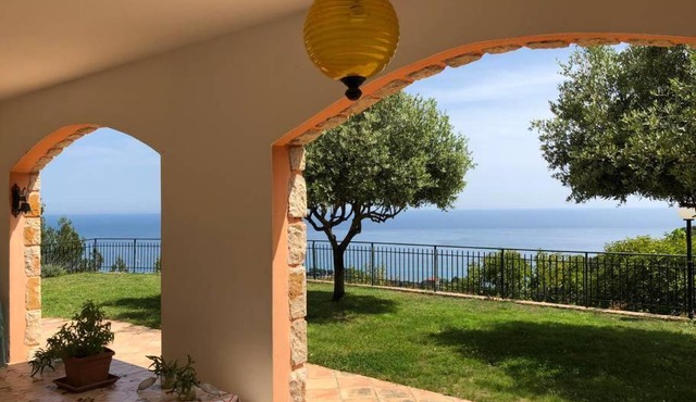 Villa Riviera
