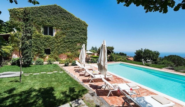 Villa Roberta – Mt. Etna Area