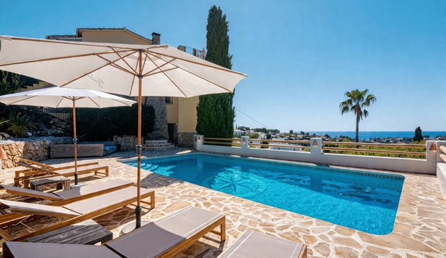 Villa 'Robis Moraira' with Sea View, Wi-Fi and Air Conditioning