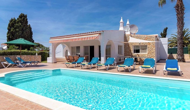 Villa Rocha, Family villa, Near Ocean, Pool & BBQ