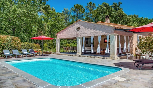 Villa Romarin by Villa Plus