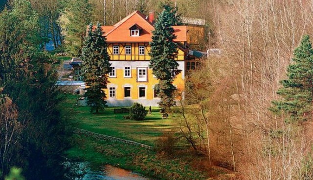 Villa Rotschoenberg im Tal der Freiberger Mulde