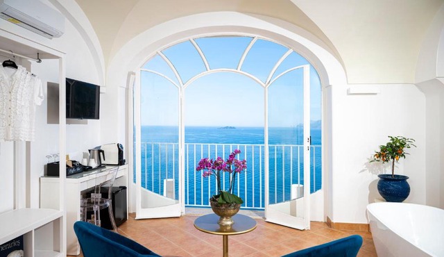 Villa Santa Chiara Positano Suites